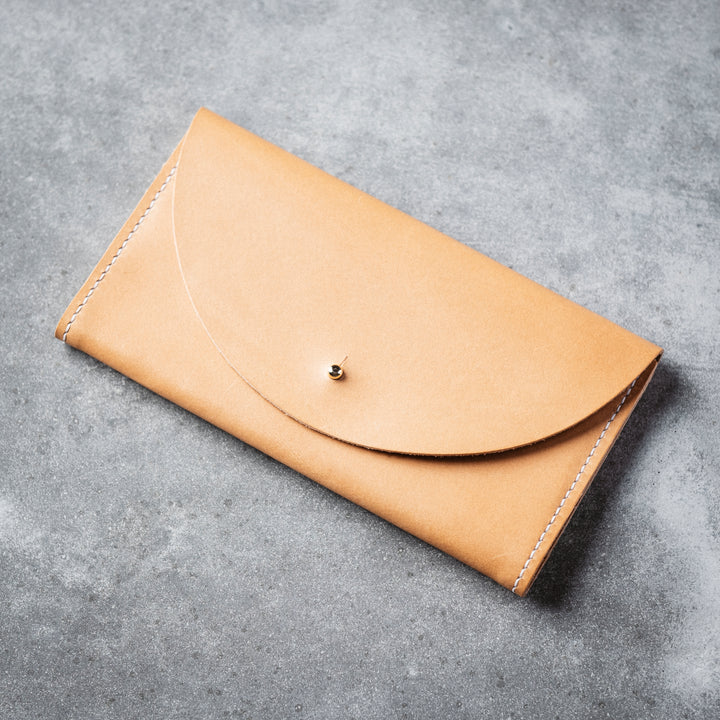 Emre Telli, Arc Wallet, Vacchetta leather, natural, 20cm x 11cm