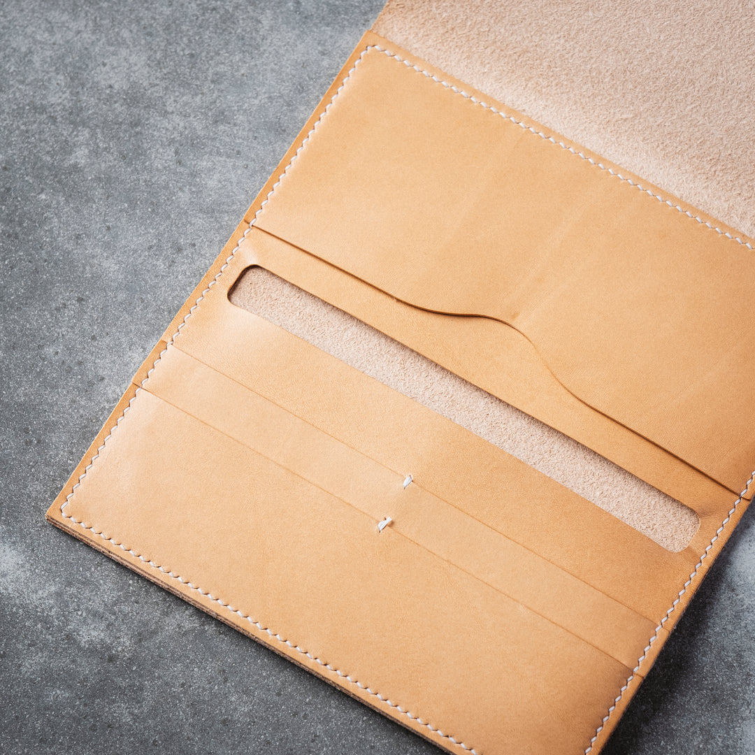 Emre Telli, Arc Wallet, Vacchetta leather, natural, 20cm x 11cm