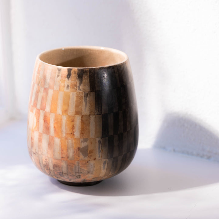 Asta Volkensfeld, Vase, Rauchbrand Ansicht rechts | haptik.de