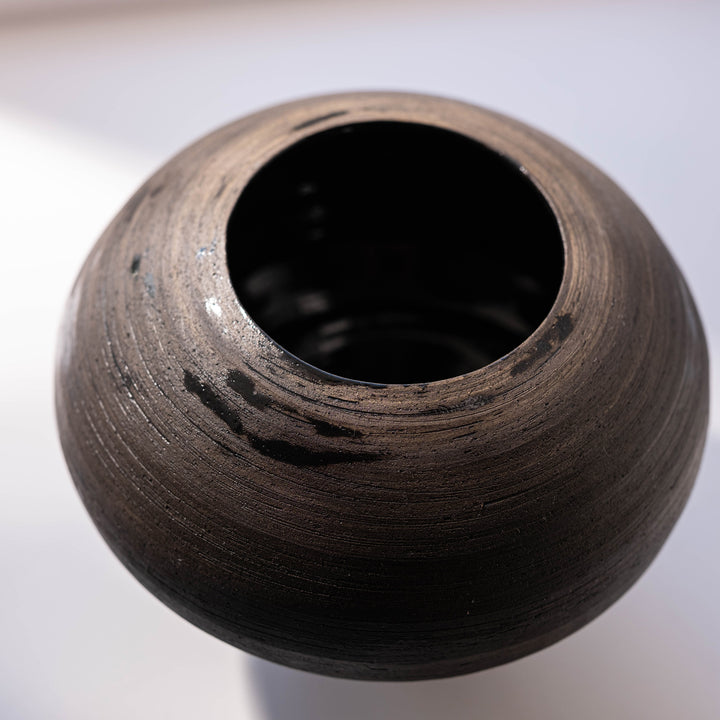 Carolin Ludwigs, Keramik Vase, braun, Ansicht Topp | haptik.de