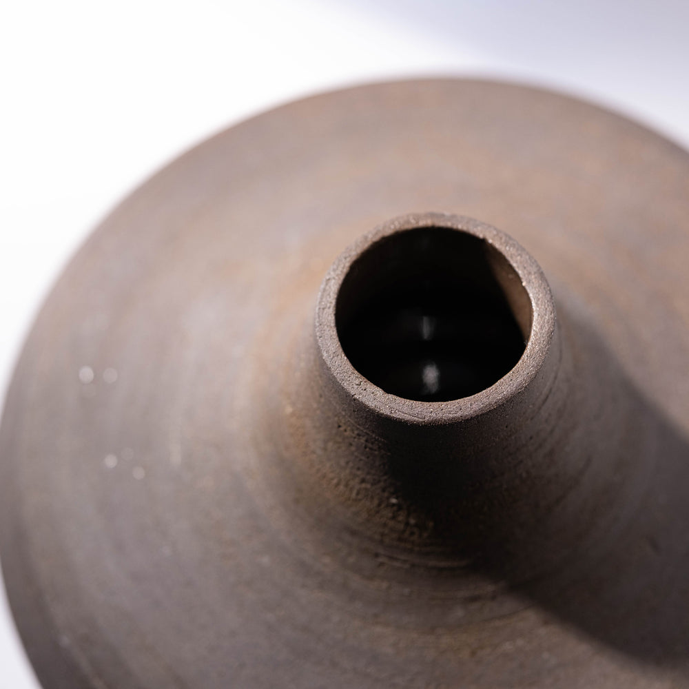Carolin Ludwigs, Keramik Vase, braun, Amphore Topp | haptik.de