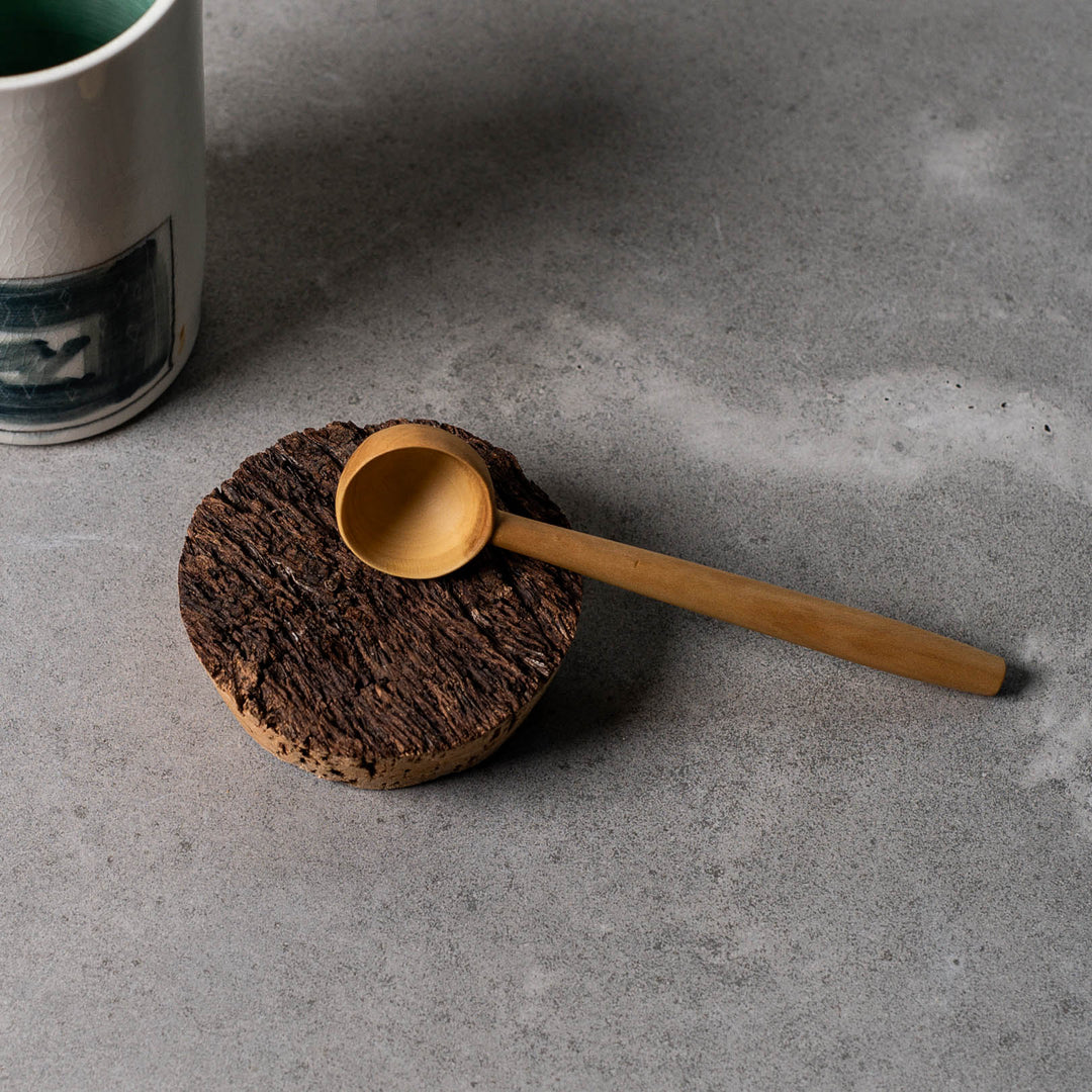 Hergen Böttcher, coffee plumb bob, hand-turned, holly wood, 16cm x 3.5cm