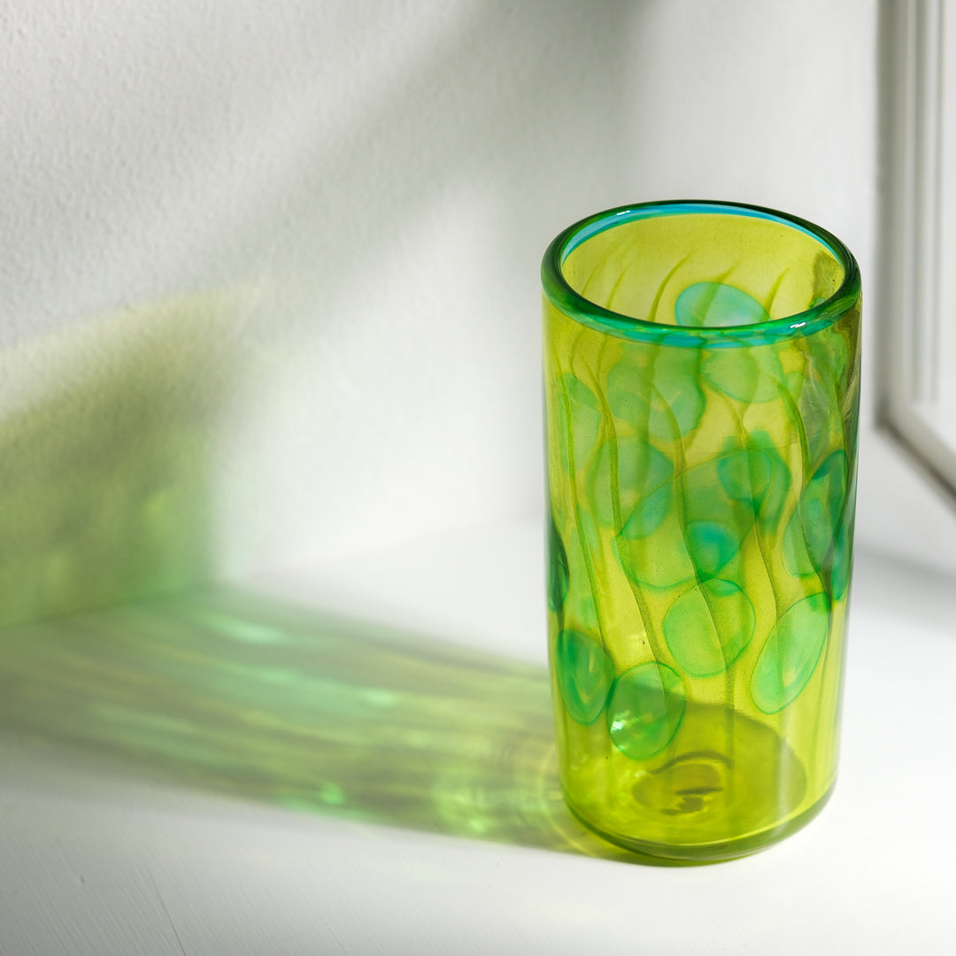 Barbara Ebner von Eschenbach, Glas Vase, 22cm, zylindrisch | gelbgrün (BE39)