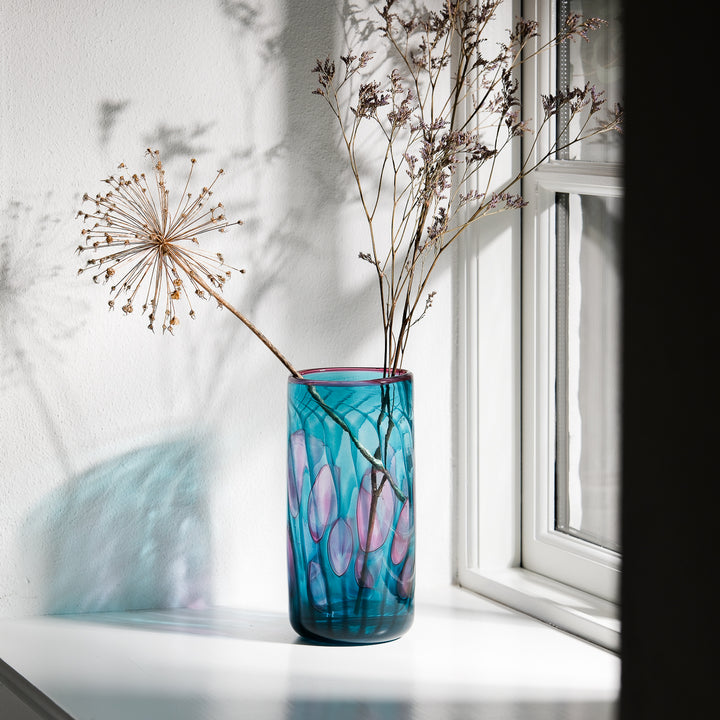 Barbara Ebner von Eschenbach, Glas Vase, 22cm, zylindrisch | blau (BE33)