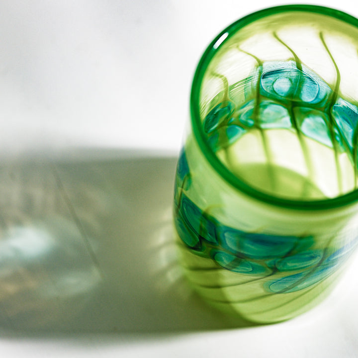 Barbara Ebner von Eschenbach, Glas Vase, 22cm, zylindrisch | grün (BE37)