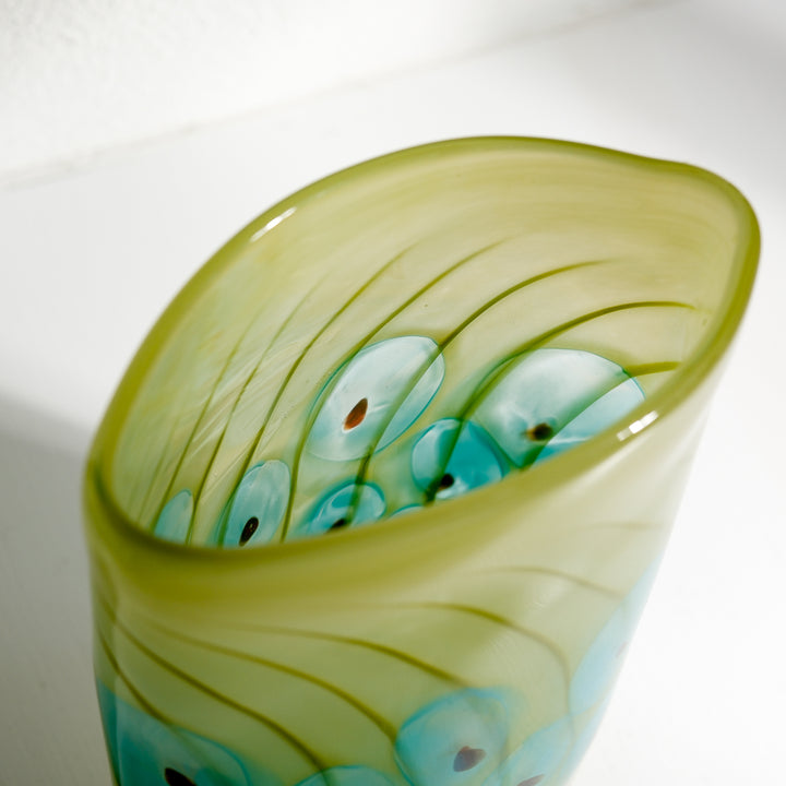 Barbara Ebner von Eschenbach, Glas Vase, oval, 19cm | grün (BE36)