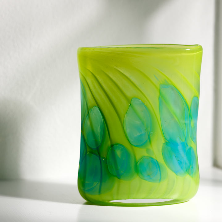 Barbara Ebner von Eschenbach, Glas Vase, oval, 19cm | grün (BE34)