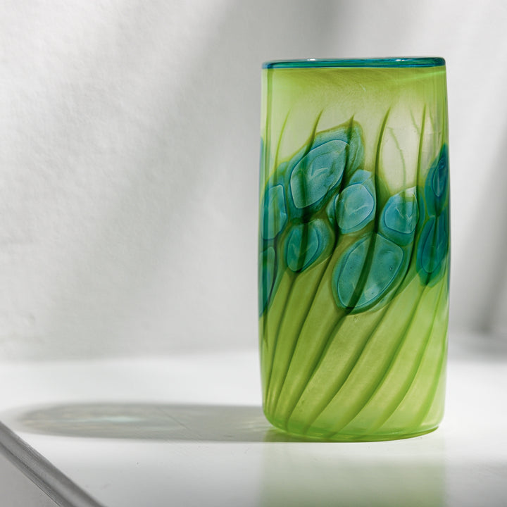 Barbara Ebner von Eschenbach, Glas Vase, 22cm, zylindrisch | grün (BE37)