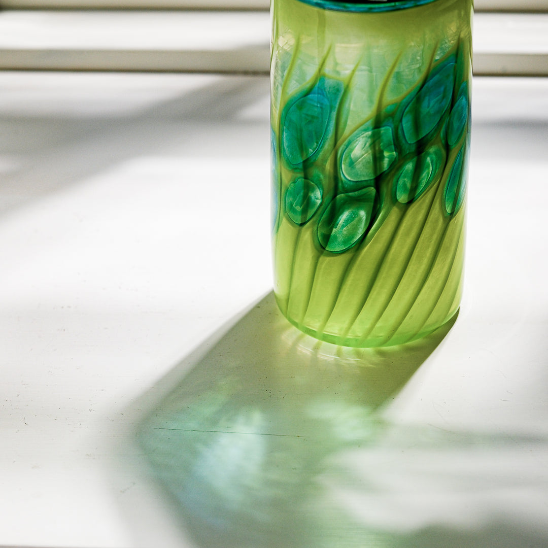 Barbara Ebner von Eschenbach, Glas Vase, 22cm, zylindrisch | grün (BE37)