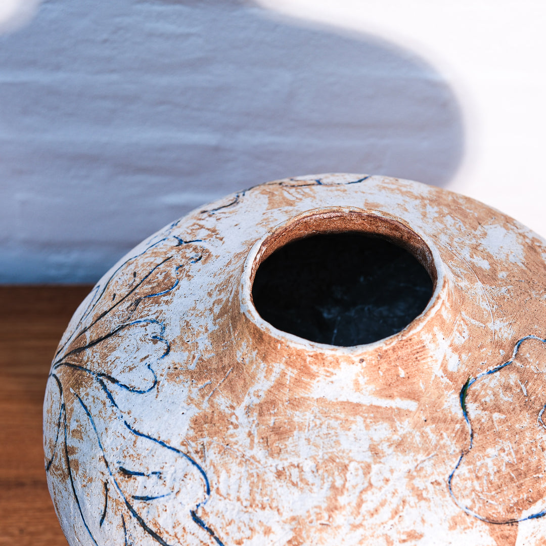 Lotte Buur, mittelgroße Vase, Steinzeug | weiß (LB03)