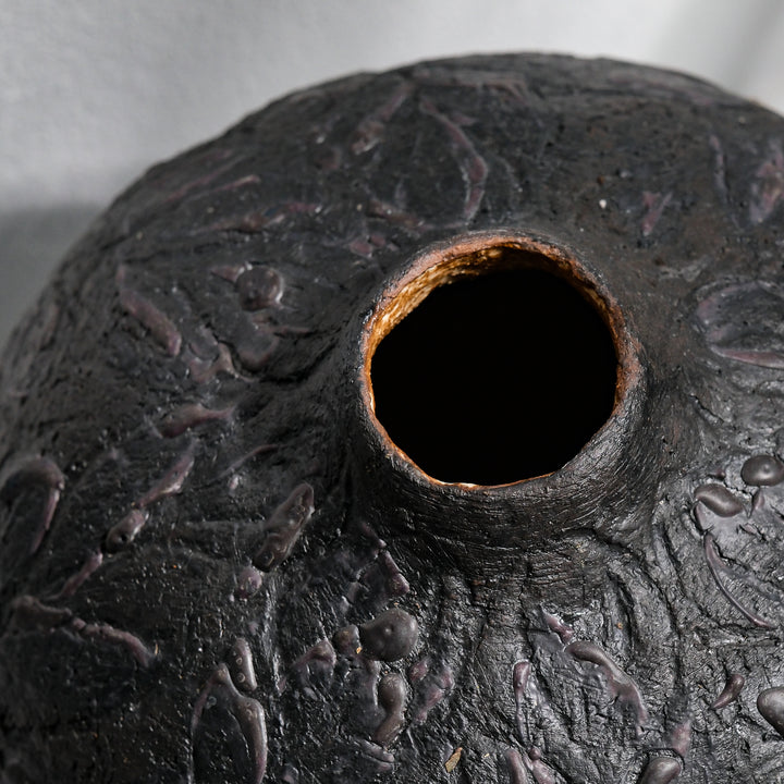 Lotte Buur, mittelgroße Vase, Steinzeug | schwarz (LB04)