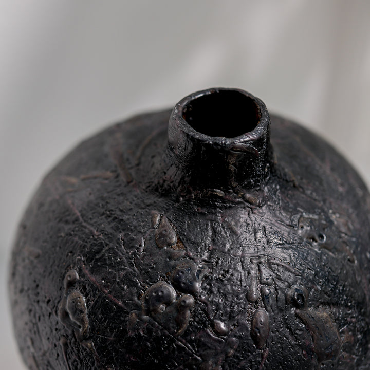 Lotte Buur, kleine Vase, Steinzeug | schwarz (LB05)