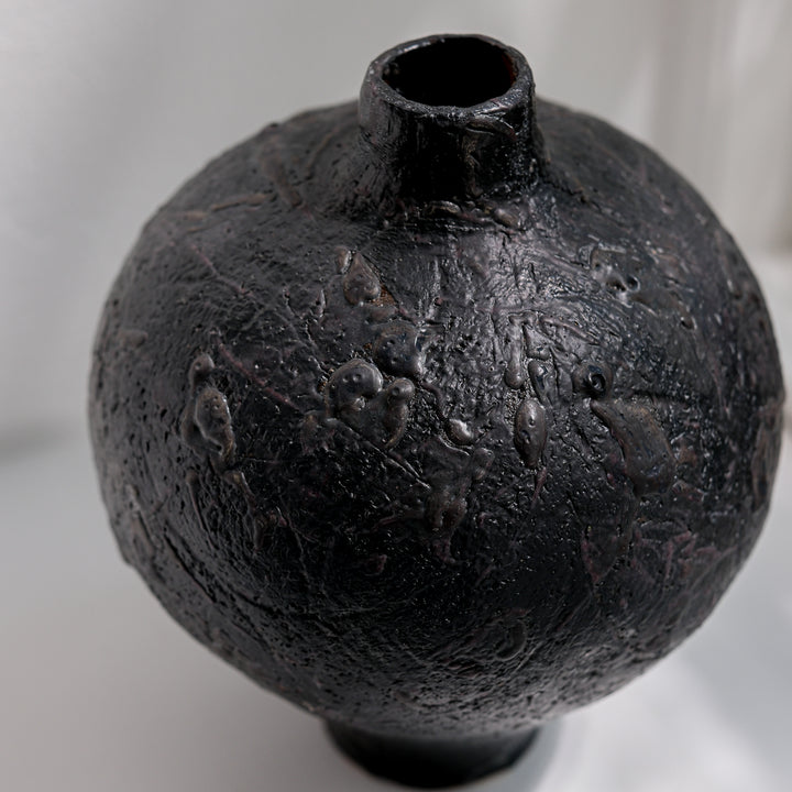 Lotte Buur, kleine Vase, Steinzeug | schwarz (LB05)