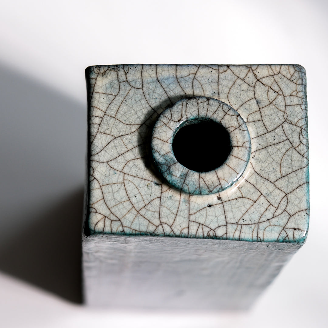 Gundula Sommerer, Raku Vase, eckig hoch | graublau (GS184)