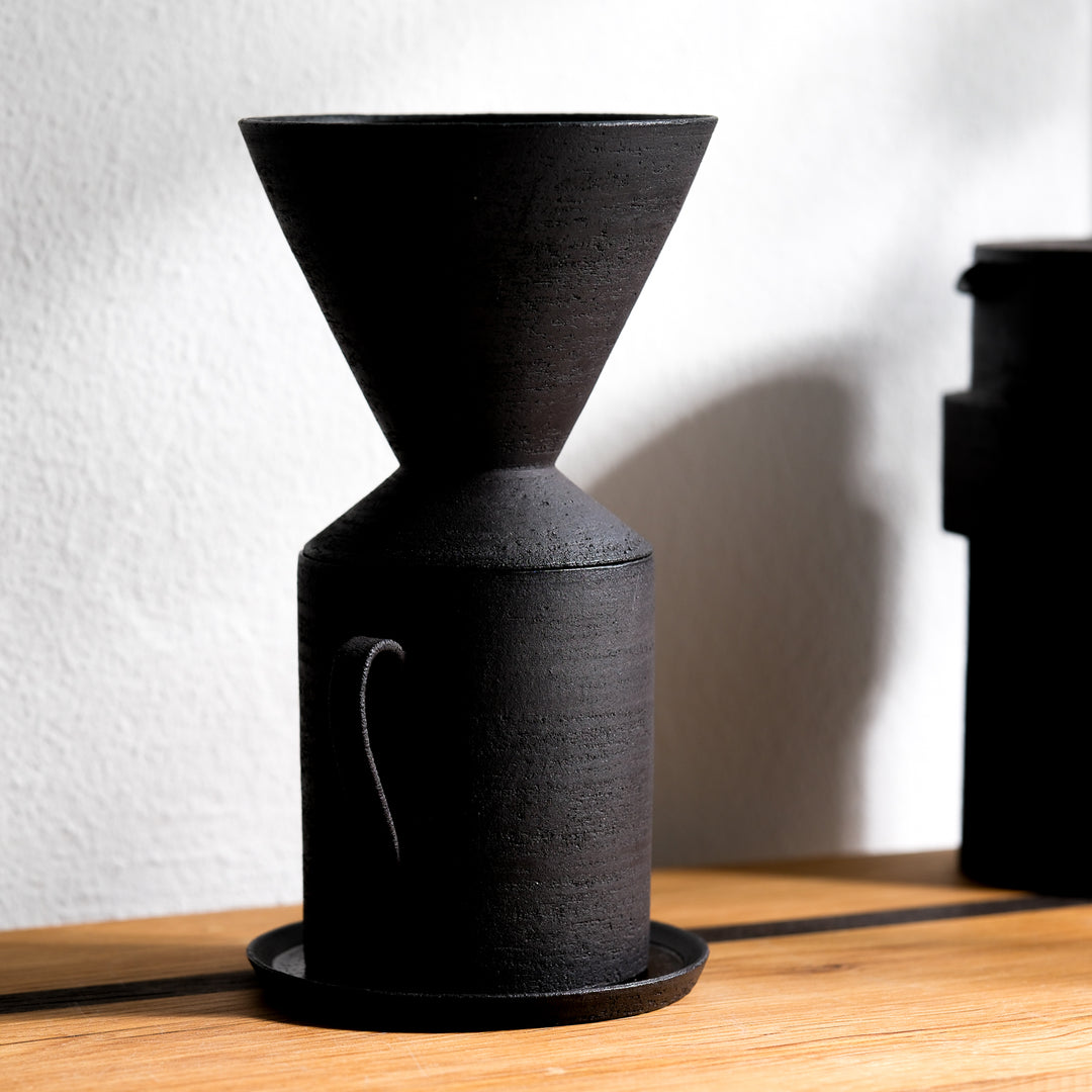 Saeam Kwon, Keramik, Kaffeefilter | matt schwarz (SK21)