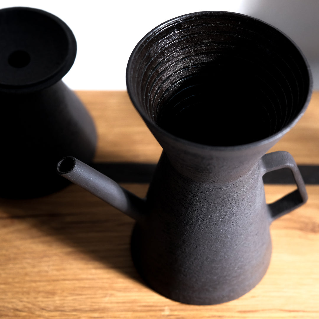 Saeam Kwon, Keramik, Kaffeekanne inkl. Filter, 200ml | matt schwarz (SK20)