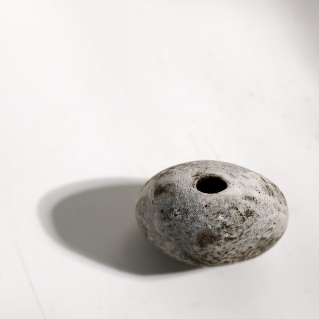 Tomoko Iwata,  Vase, Kieselform | japanische Keramik (TI33)