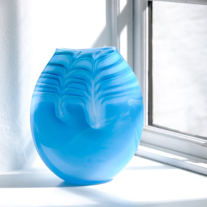 Barbara Ebner von Eschenbach, Glas-Vase Ellipse Rückseite | haptik.de
