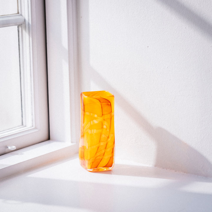 Handgemachte Vase aus Glas in orange von Barbara Ebner von Eschenbach | haptik.de