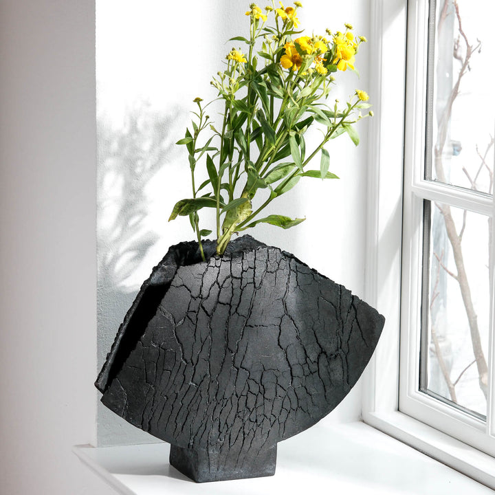 Gundula Sommerer, Flügelvase, Raku, schwarz (GS271)