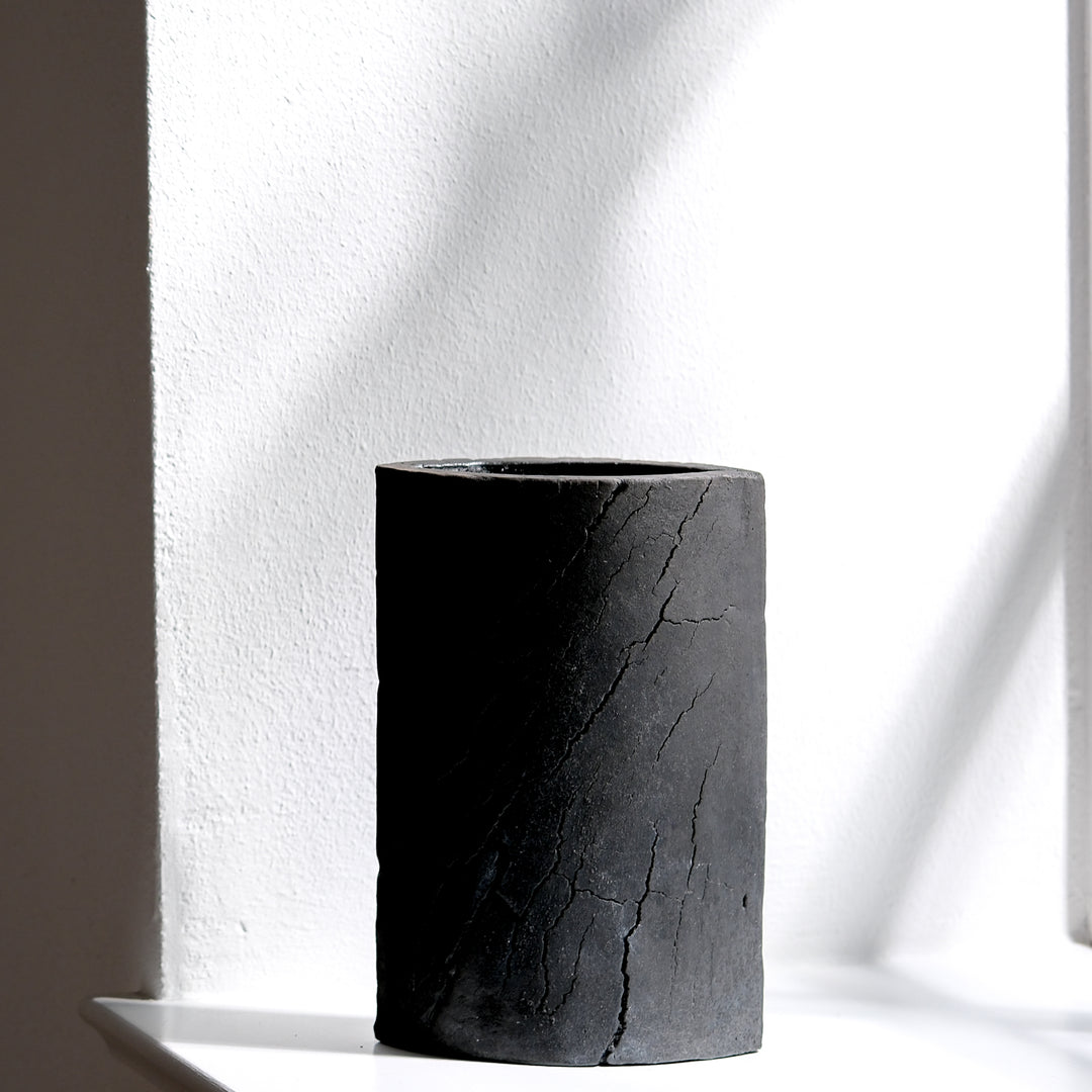 Gundula Sommerer, Raku Vase, oval | schwarz (GS161)