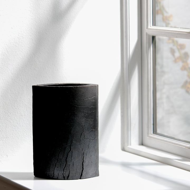 Gundula Sommerer, Raku Vase, oval | schwarz (GS162)