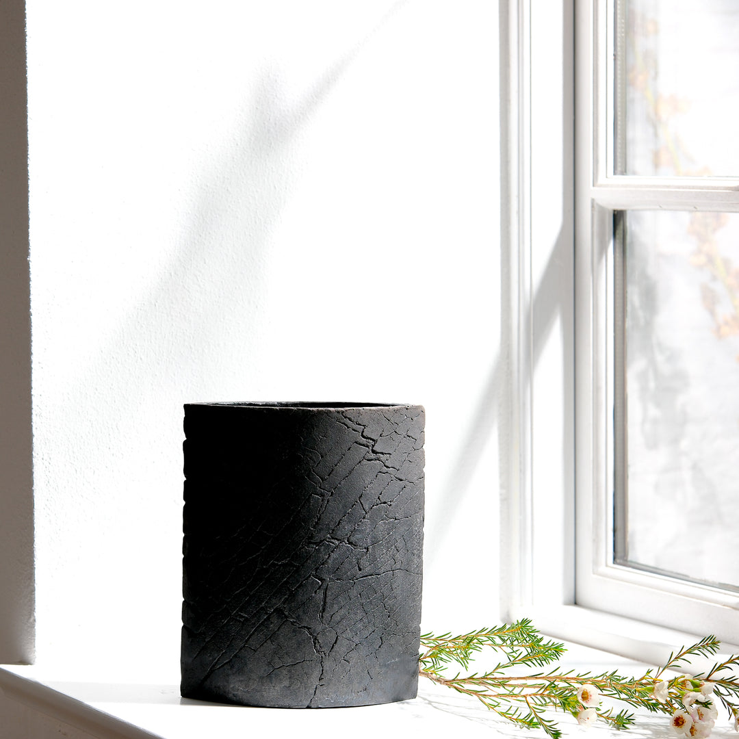 Gundula Sommerer, Raku Vase, oval | schwarz (GS163)