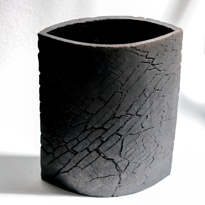 Gundula Sommerer, Raku Vase, oval | schwarz (GS163)