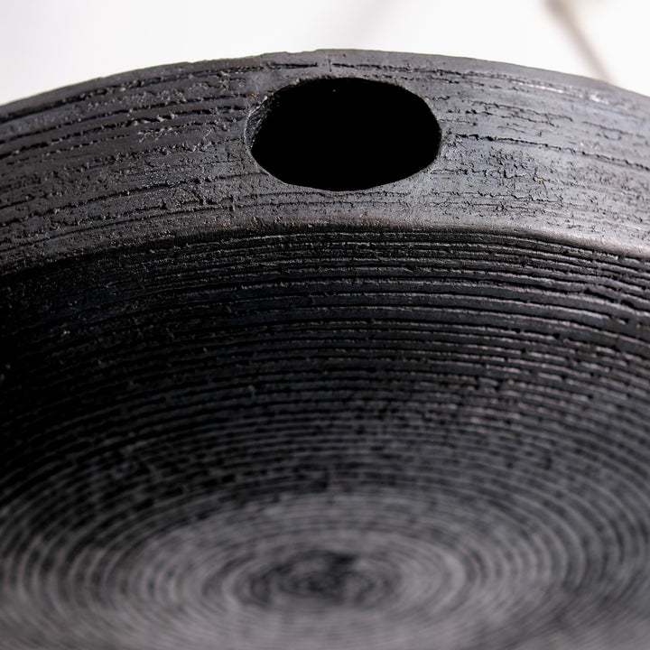 Gundula Sommerer, Raku Vase, rund, Ø 37 cm | schwarz (GS168)