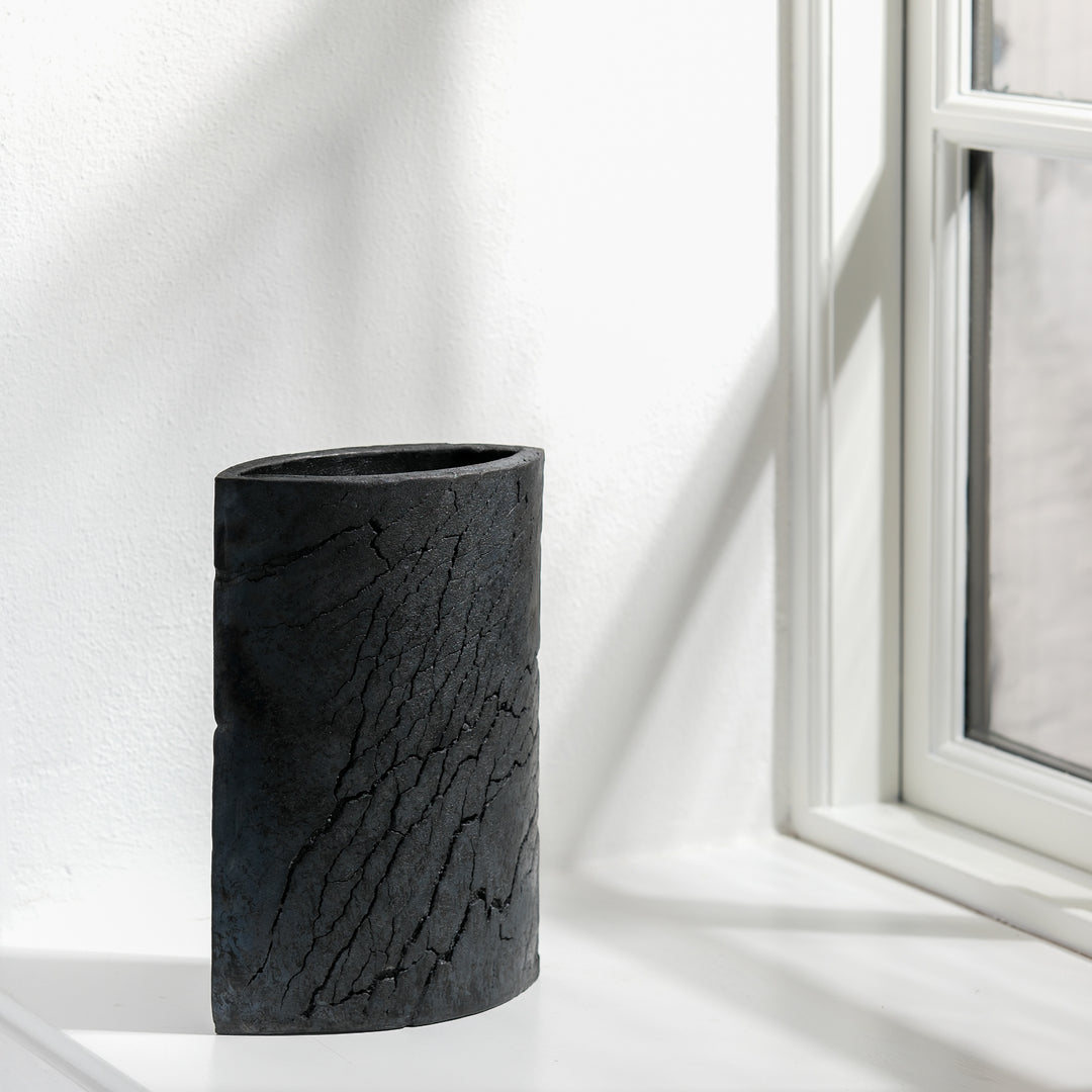 Gundula Sommerer, Raku Vase, oval | schwarz (GS190)