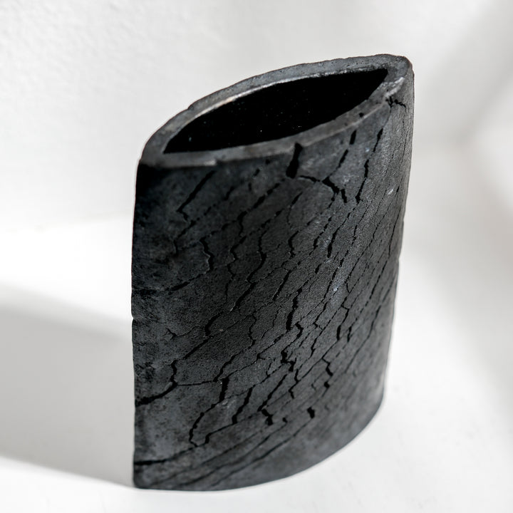 Gundula Sommerer, Raku Vase, oval | schwarz (GS192)