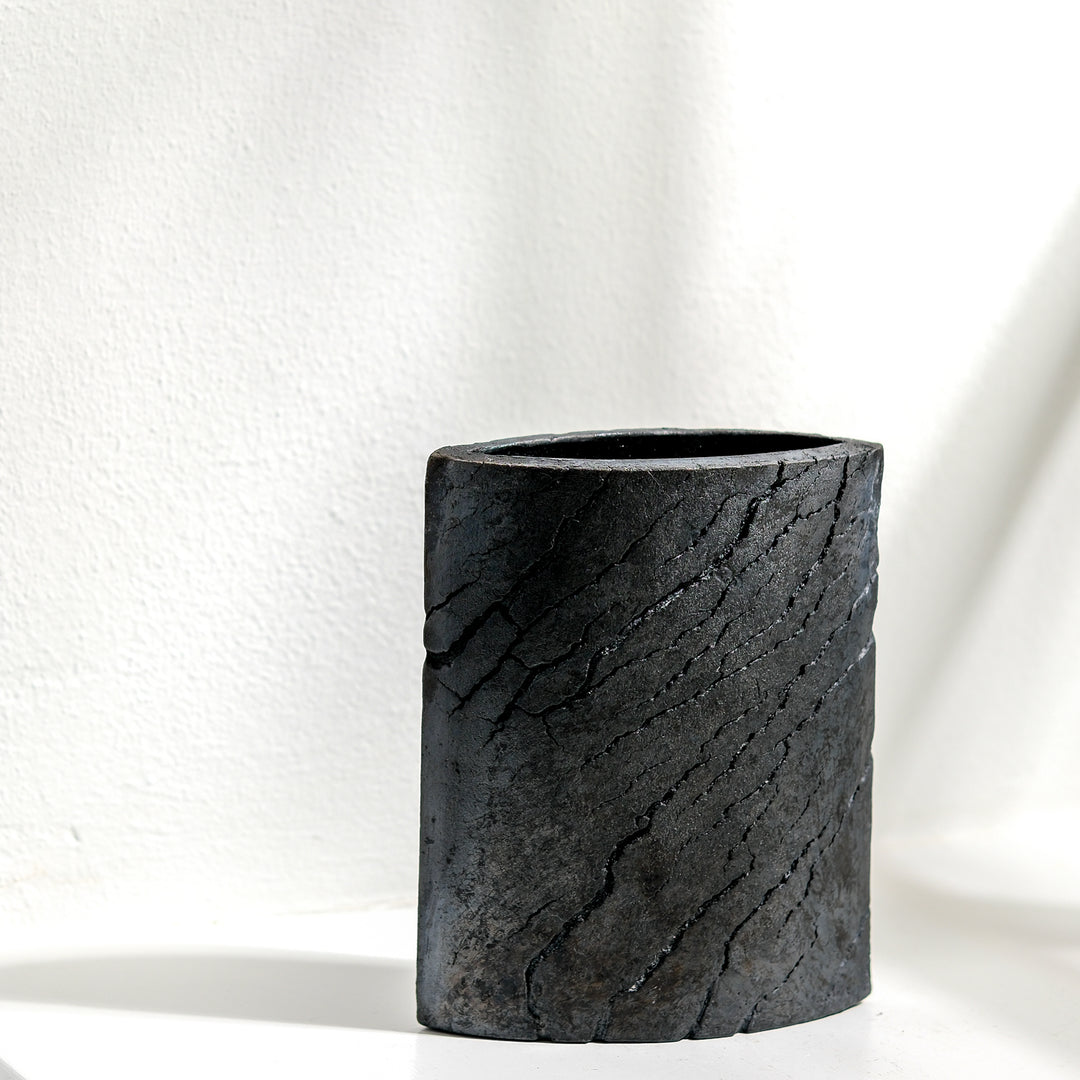 Gundula Sommerer, Raku Vase, oval | schwarz (GS191)