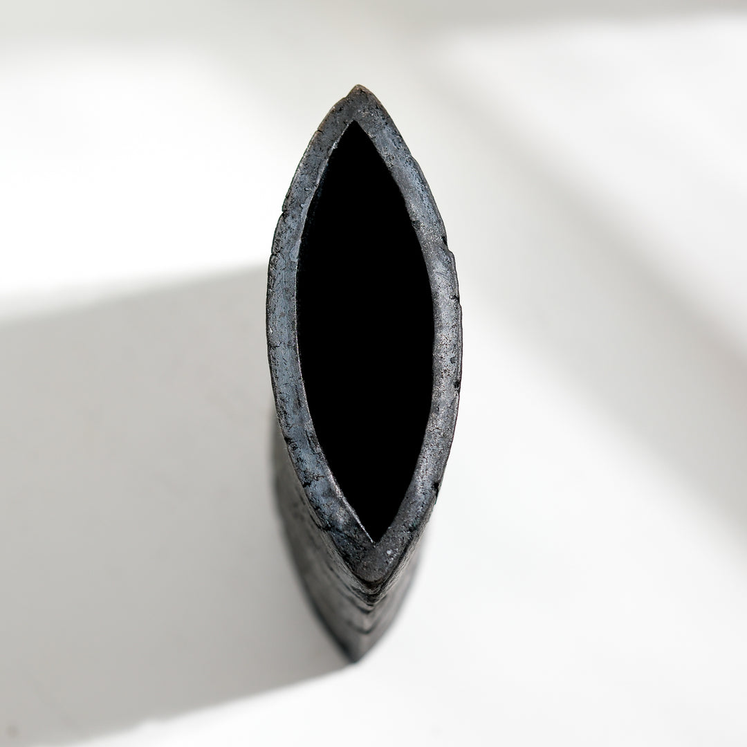 Gundula Sommerer, Raku Vase, oval | schwarz (GS191)