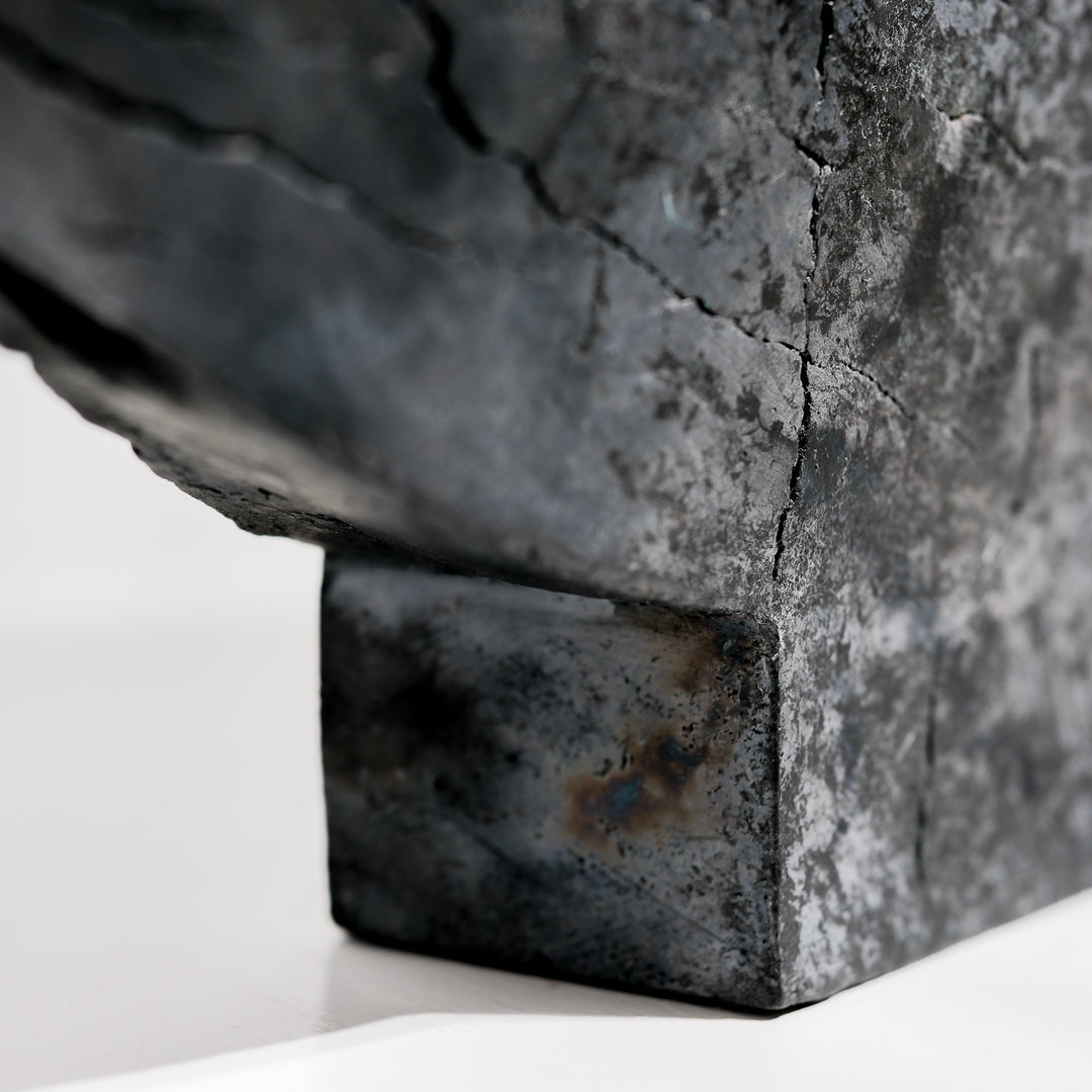 Gundula Sommerer, wing vase, Raku | black (GS200)