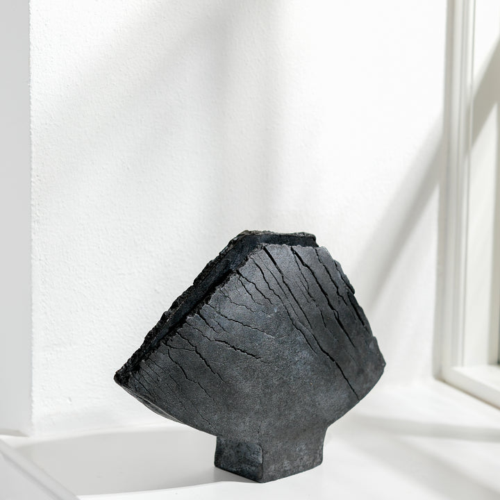 Gundula Sommerer, Flügelvase, Raku | schwarz (GS195)