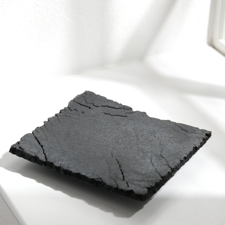 Gundula Sommerer, Raku bowl, square | black (GS206)
