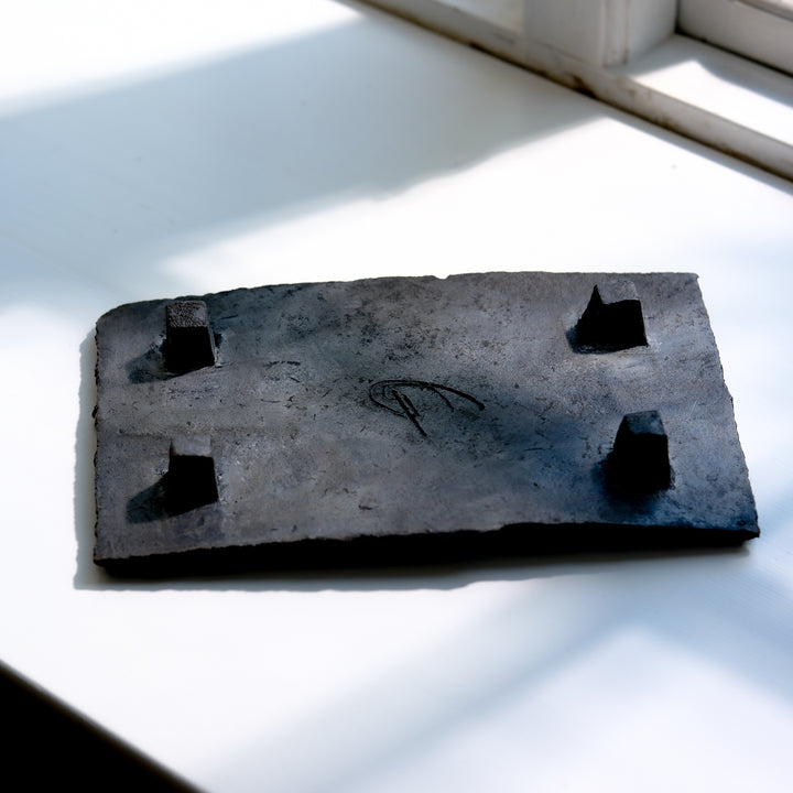 Gundula Sommerer, Raku Schale, schwarz, rechteckig (RS151)
