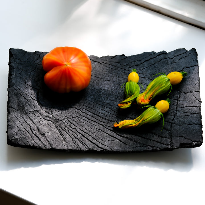 Gundula Sommerer, Schale, rechteckig, Raku-Brand, Tomate und Zucchini-Blüten | haptik.de