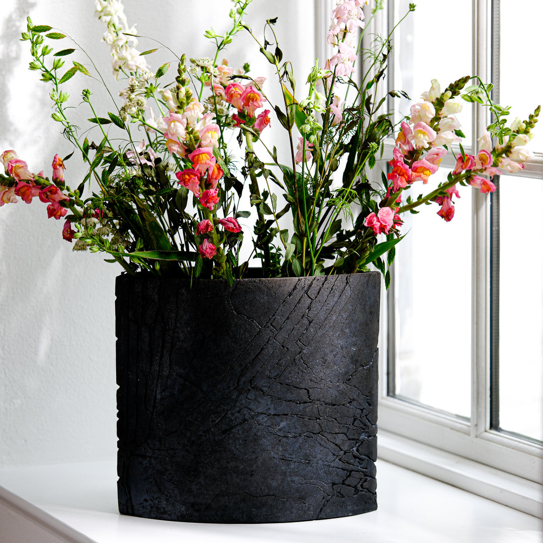 Gundula Sommerer, Raku vase | black, oval (RP145)