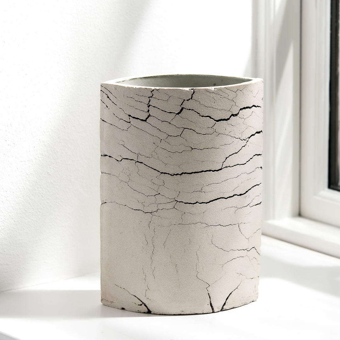 Keramik Vase von Gundula Sommerer, oval, Plattentechnik mit weißer Glasur, Ansicht Rückseite | haptik.de