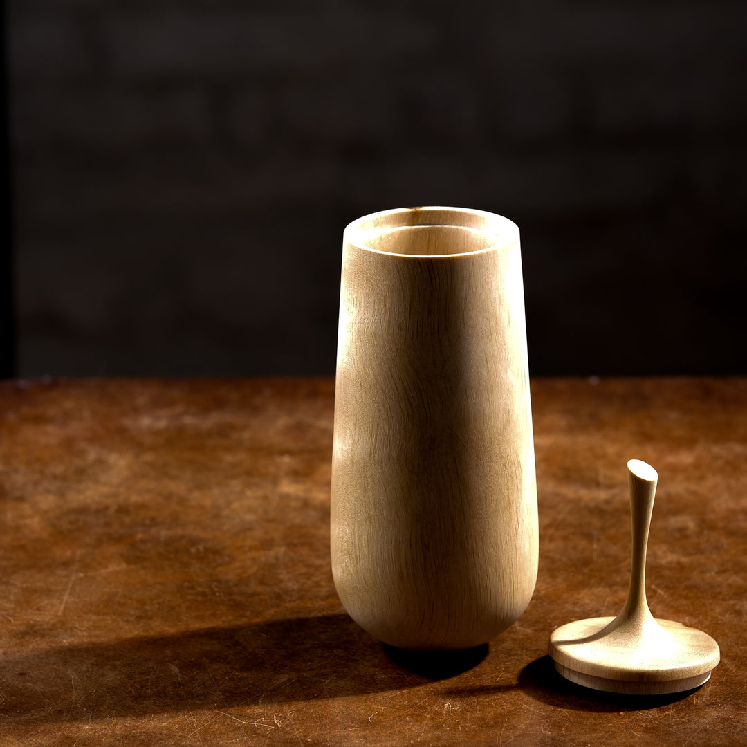 Horst Kontak, wooden box, hornbeam | hand-turned, (HK06)
