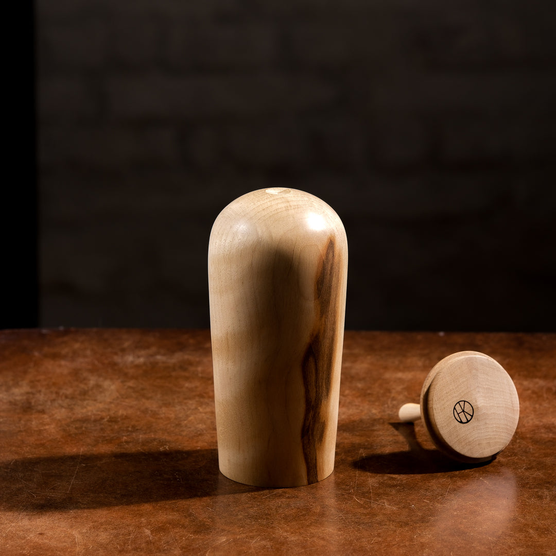 Horst Kontak, wooden box, hornbeam | hand-turned, (HK06)