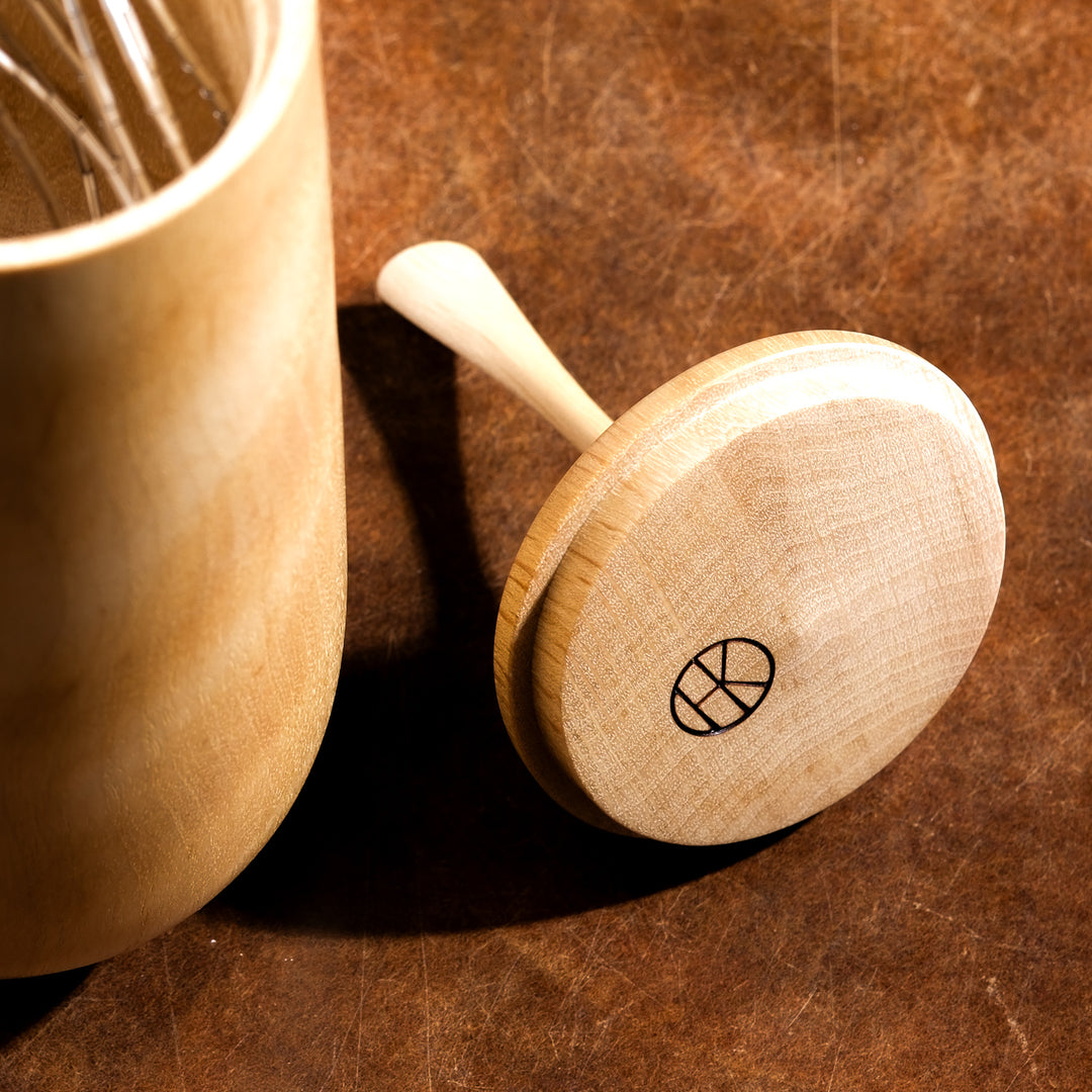 Horst Kontak, wooden box, hornbeam | hand-turned, (HK06)