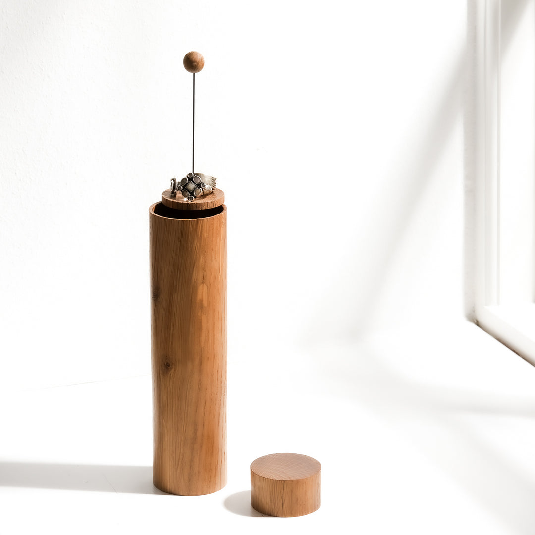 Horst Kontak, Holzdose, Eiche | handgedrechselt, (HK01)