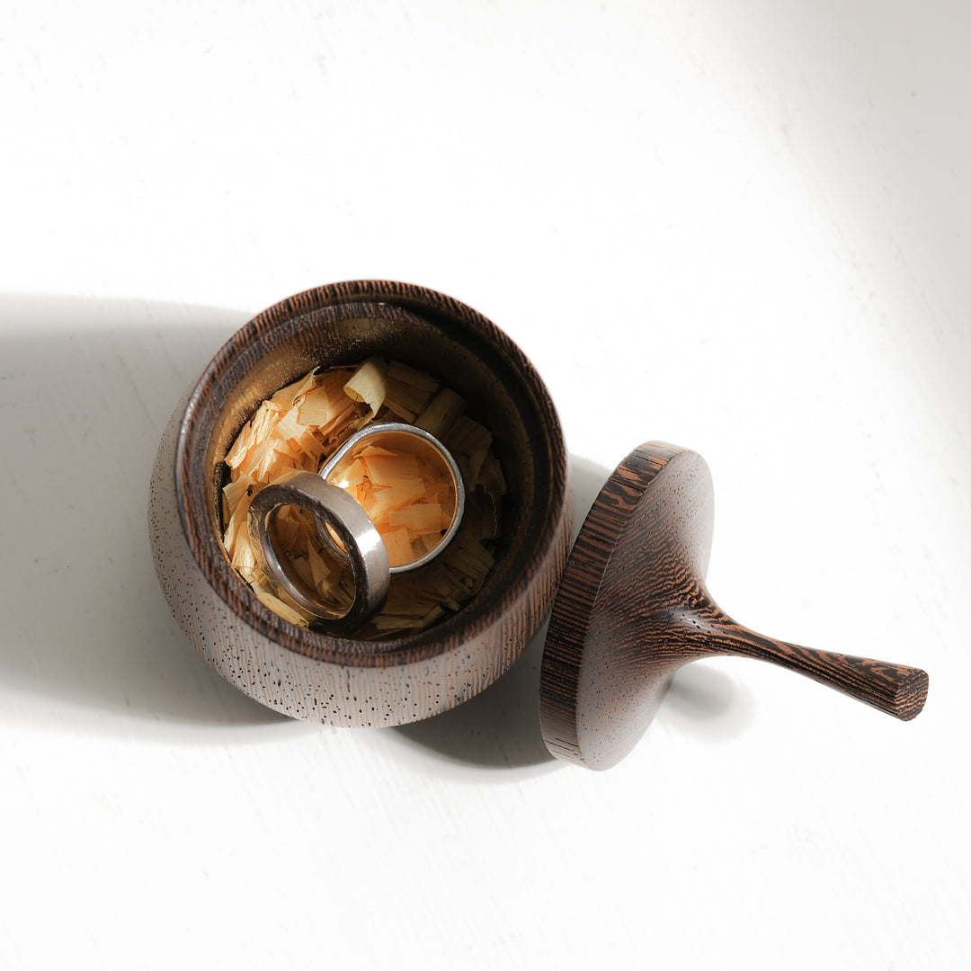 Horst Kontak, Holzdose, Wenge | handgedrechselt, (HK04)