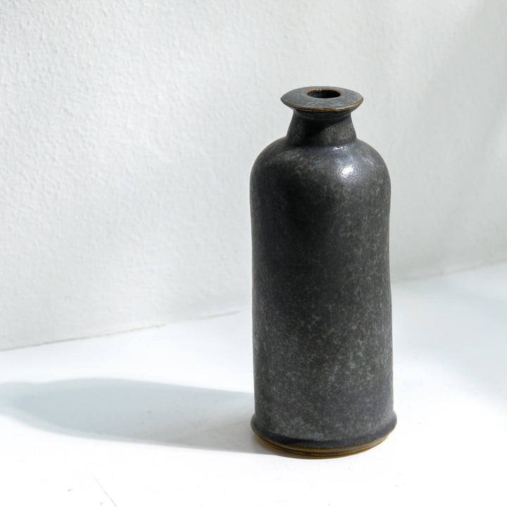 Jun Hojo, Vase, Dark Gray | Japanese Ceramics from Mashiko (JH02)