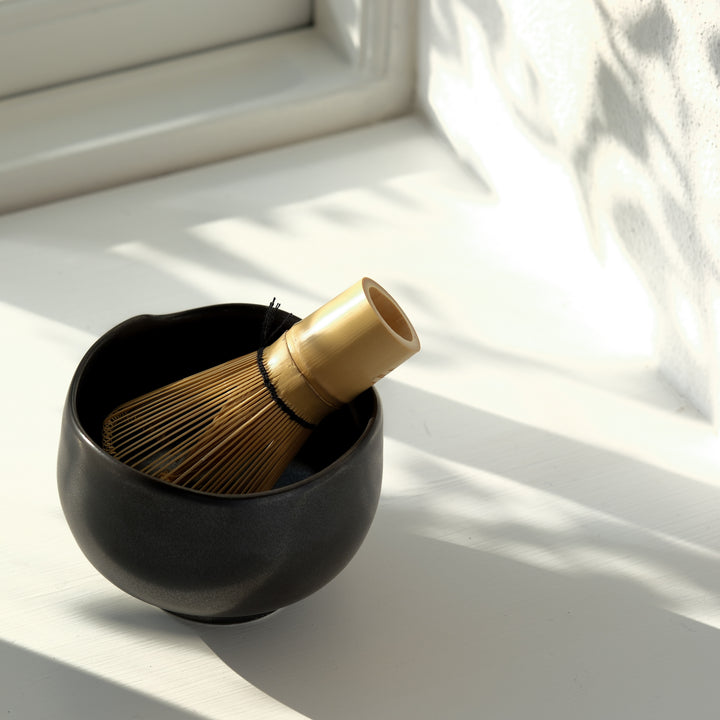 Karin Bablok, Matcha Schale, Porzellan, schwarz (KB02)