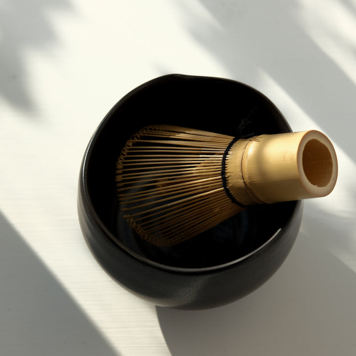 Karin Bablok, Matcha Schale, Porzellan, schwarz (KB02)