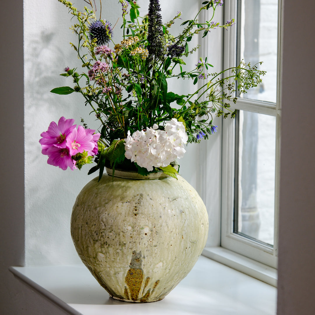 Marco Minetti, Buncheong vase, Korean-style, greenish | ash glaze (MM02)