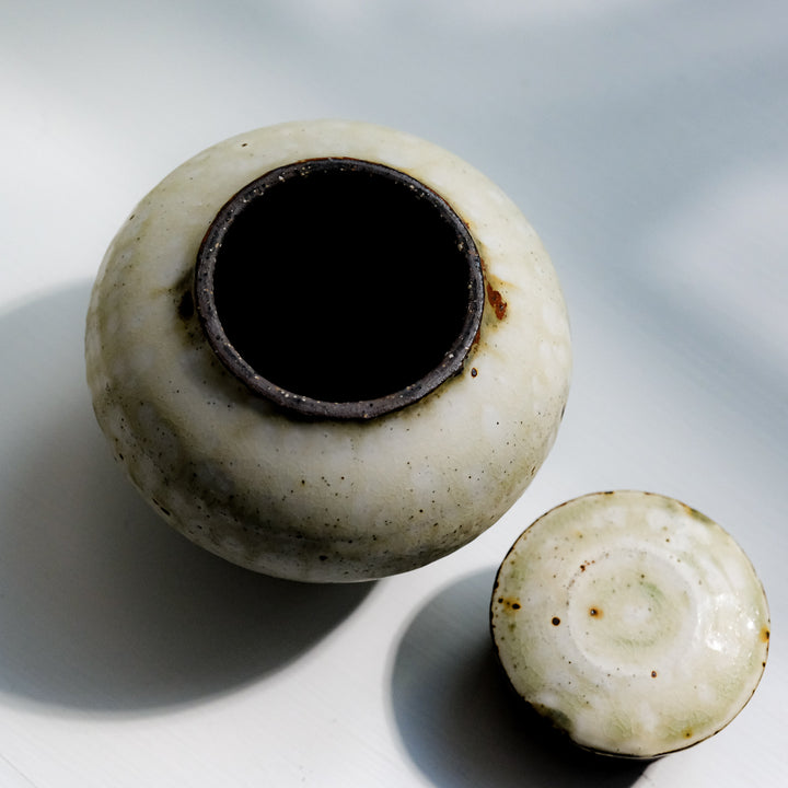 Marco Minetti, ceramic tea caddy with lid, greenish | ash glaze (MM06)